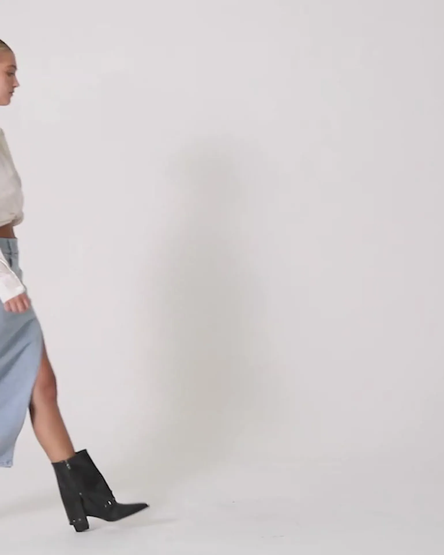 Belle & Bloom Shirts & Blouses>Back To You Irredescent Shirt -