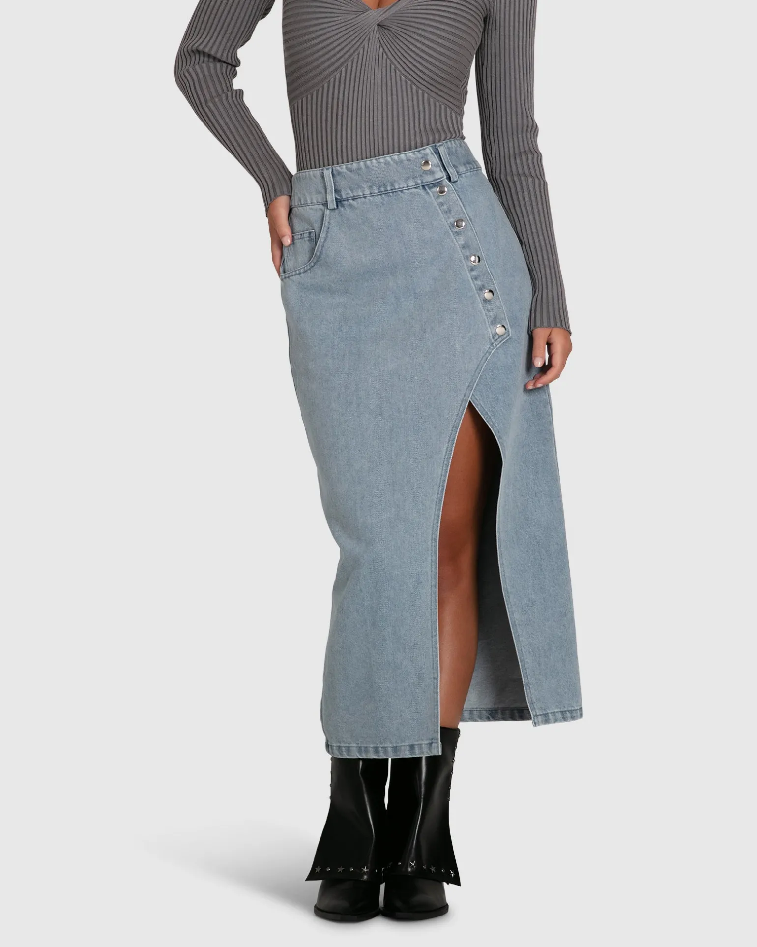 Belle & Bloom Skirts>Can't Forget You Denim Midi Skirt