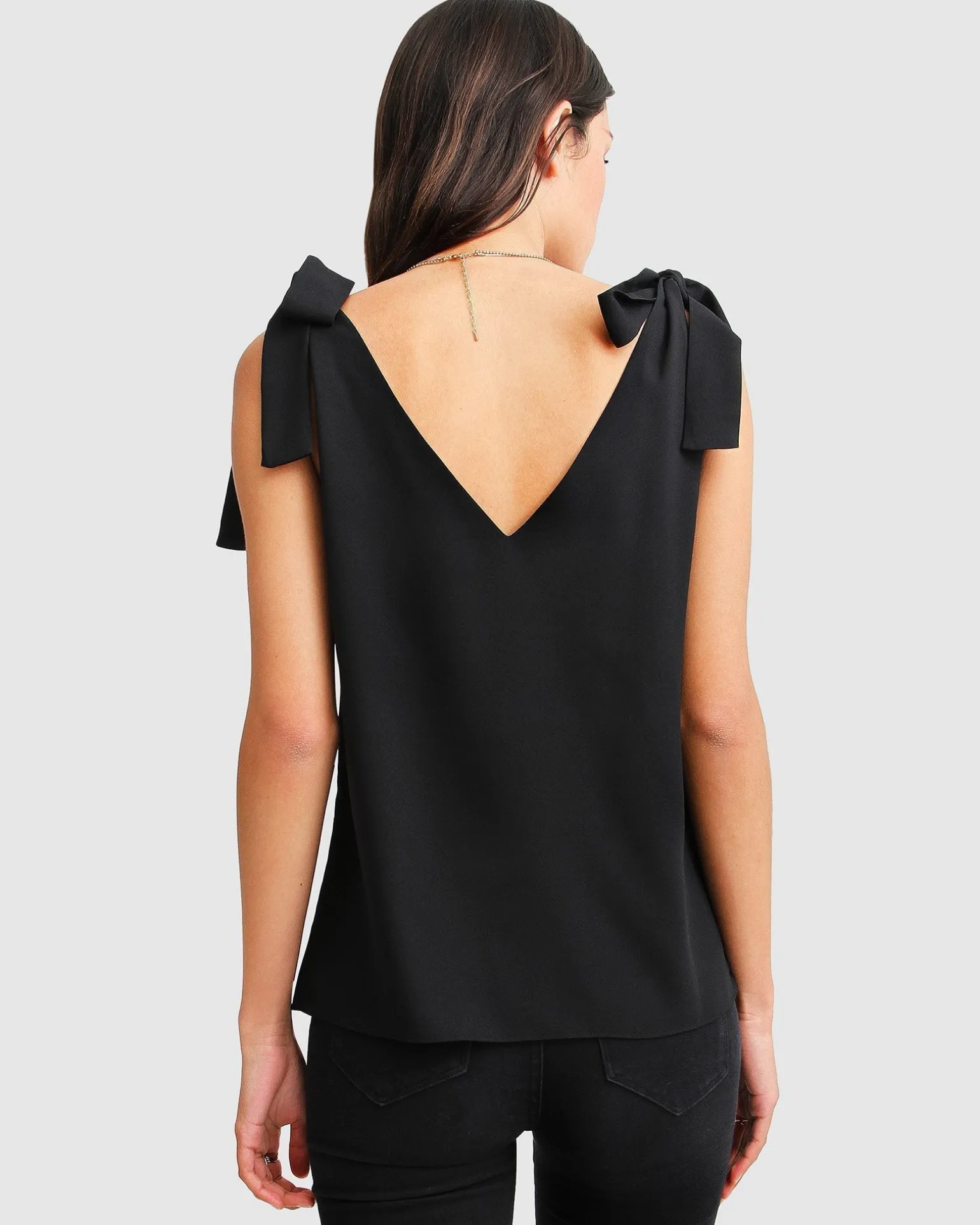 Belle & Bloom Shirts & Blouses>Feel For You V-Neck Top - Black