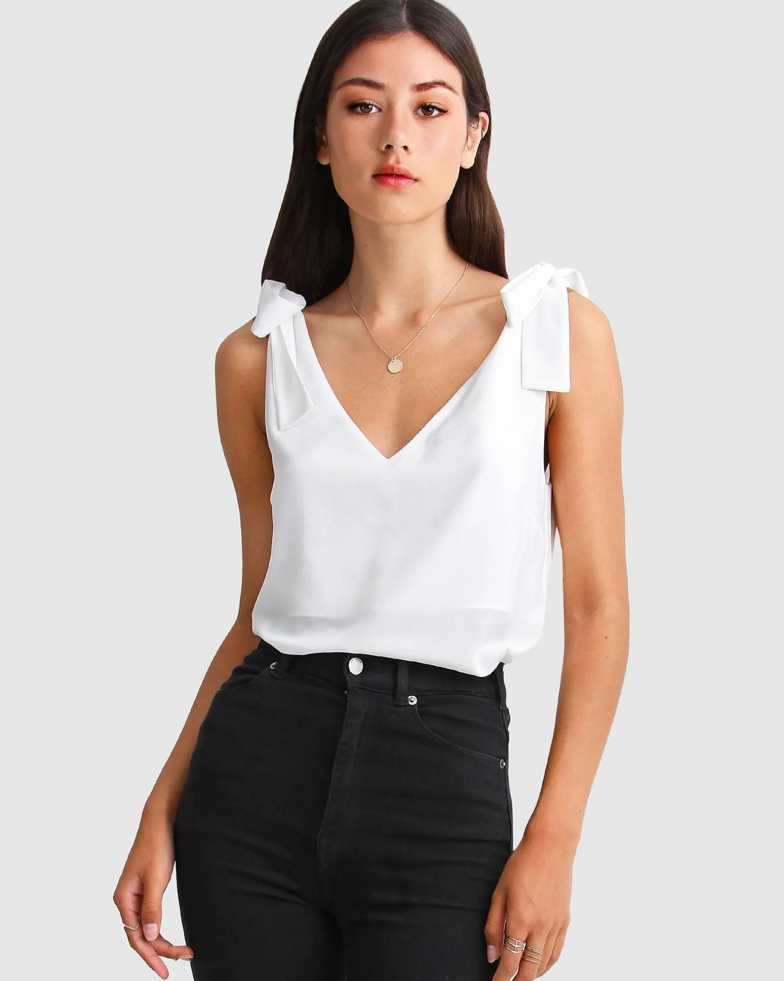 Belle & Bloom Shirts & Blouses>Feel For You V-Neck Top - White