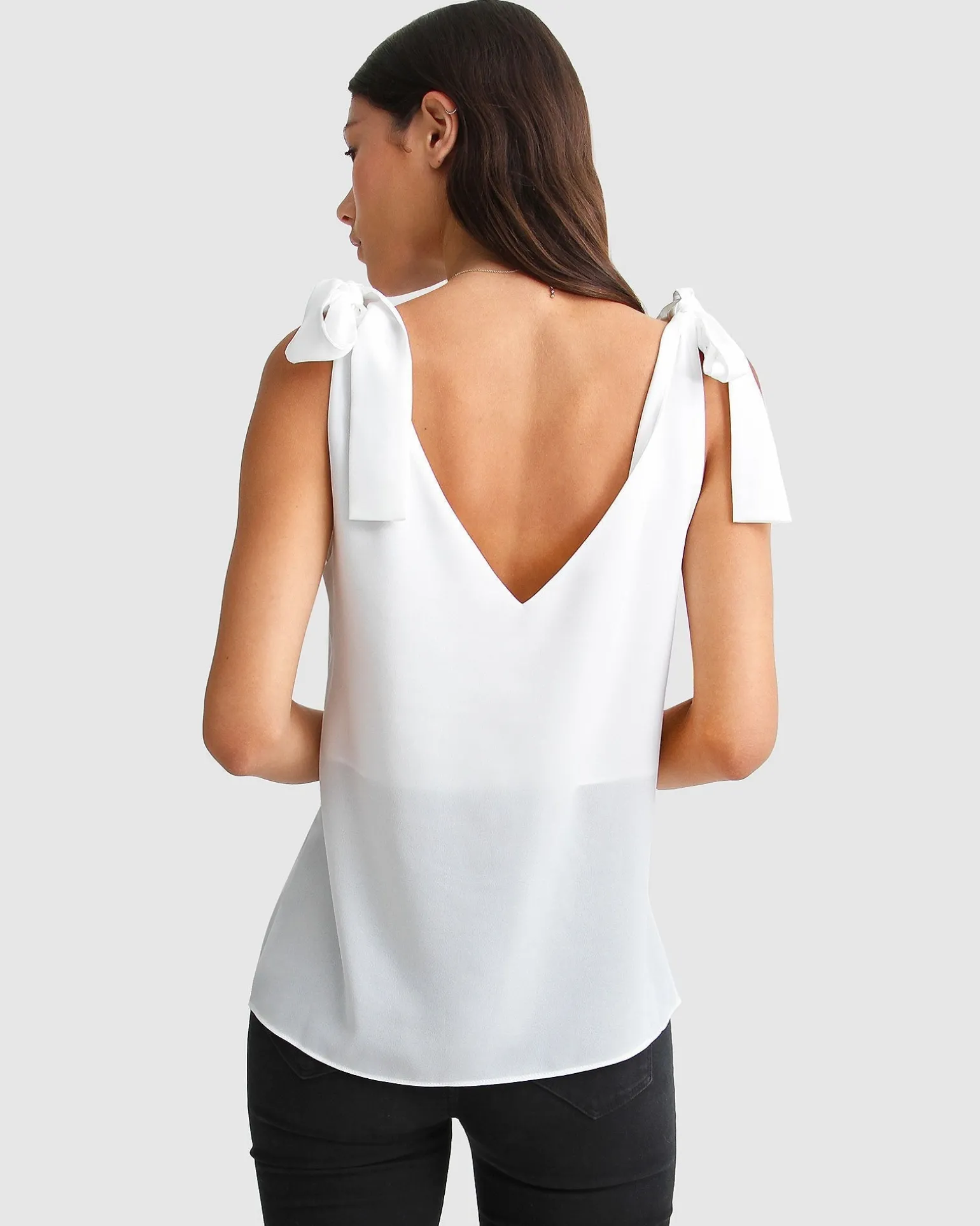 Belle & Bloom Shirts & Blouses>Feel For You V-Neck Top - White