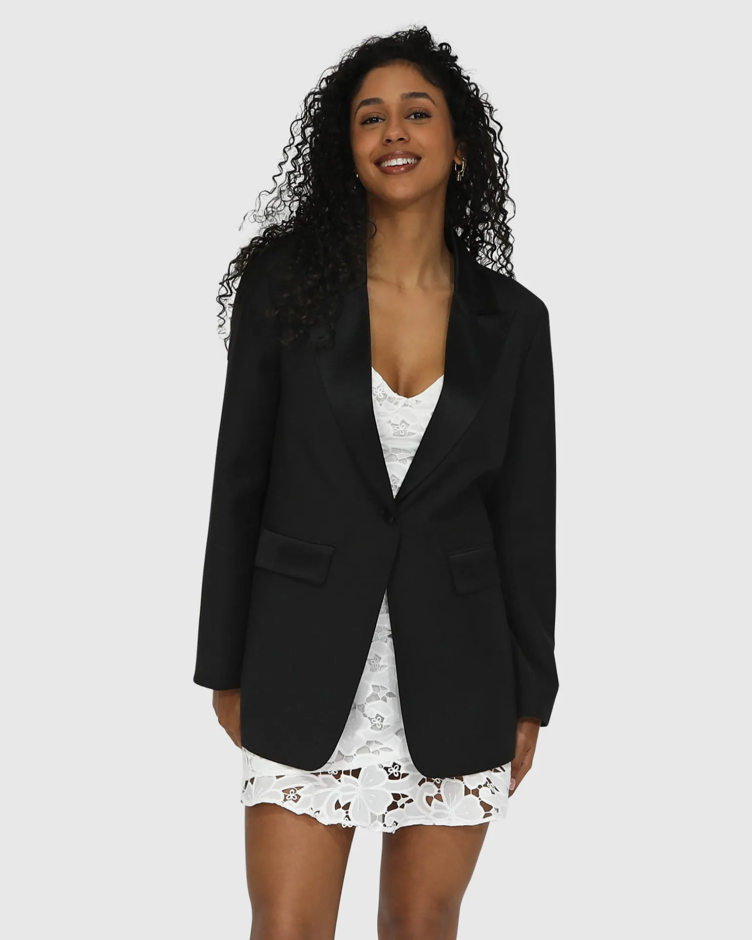 Belle & Bloom Blazers | Suits & Blazers>Head To Head Tuxedo Jacket -