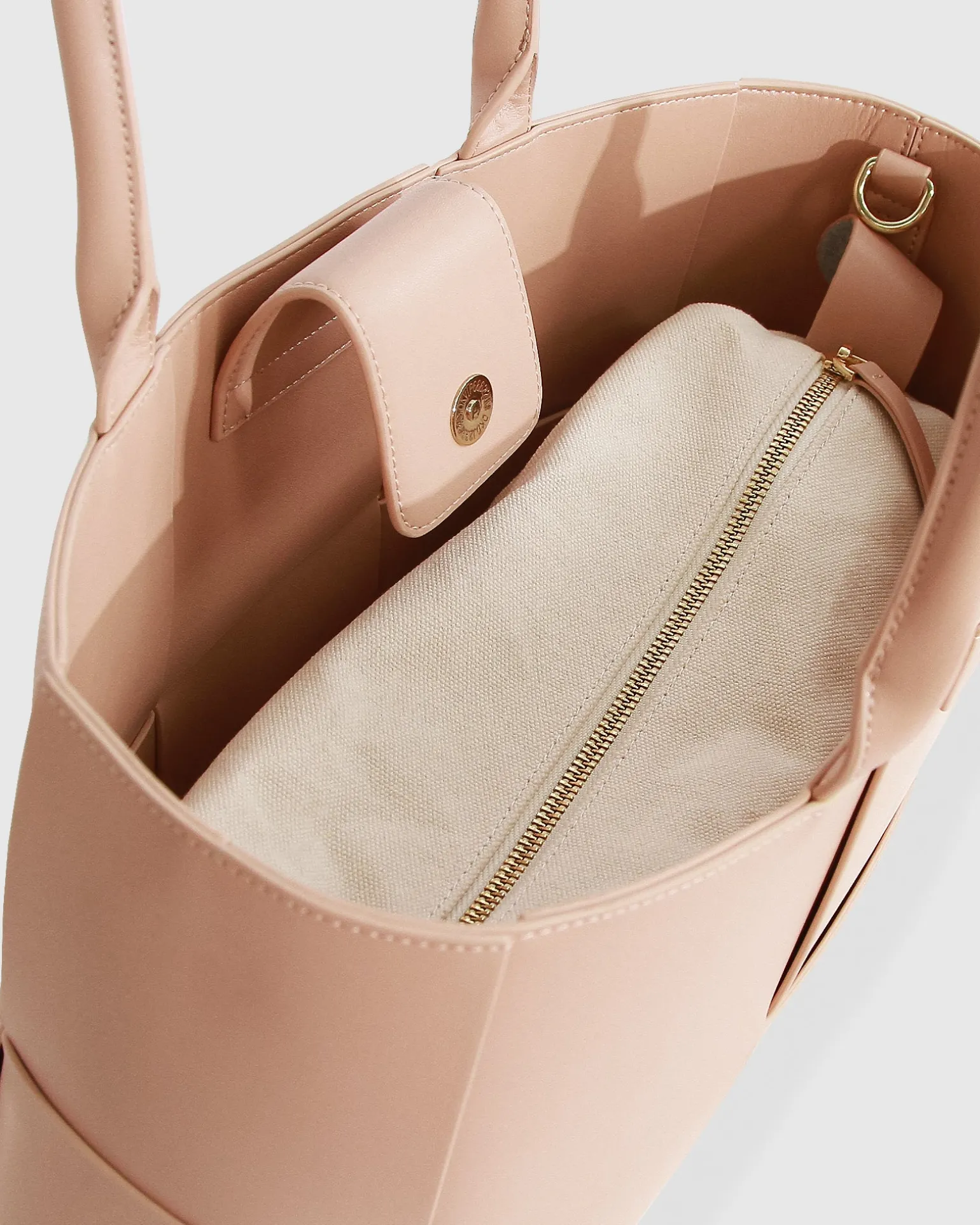 Belle & Bloom Handbags>Long Way Home Woven Tote -