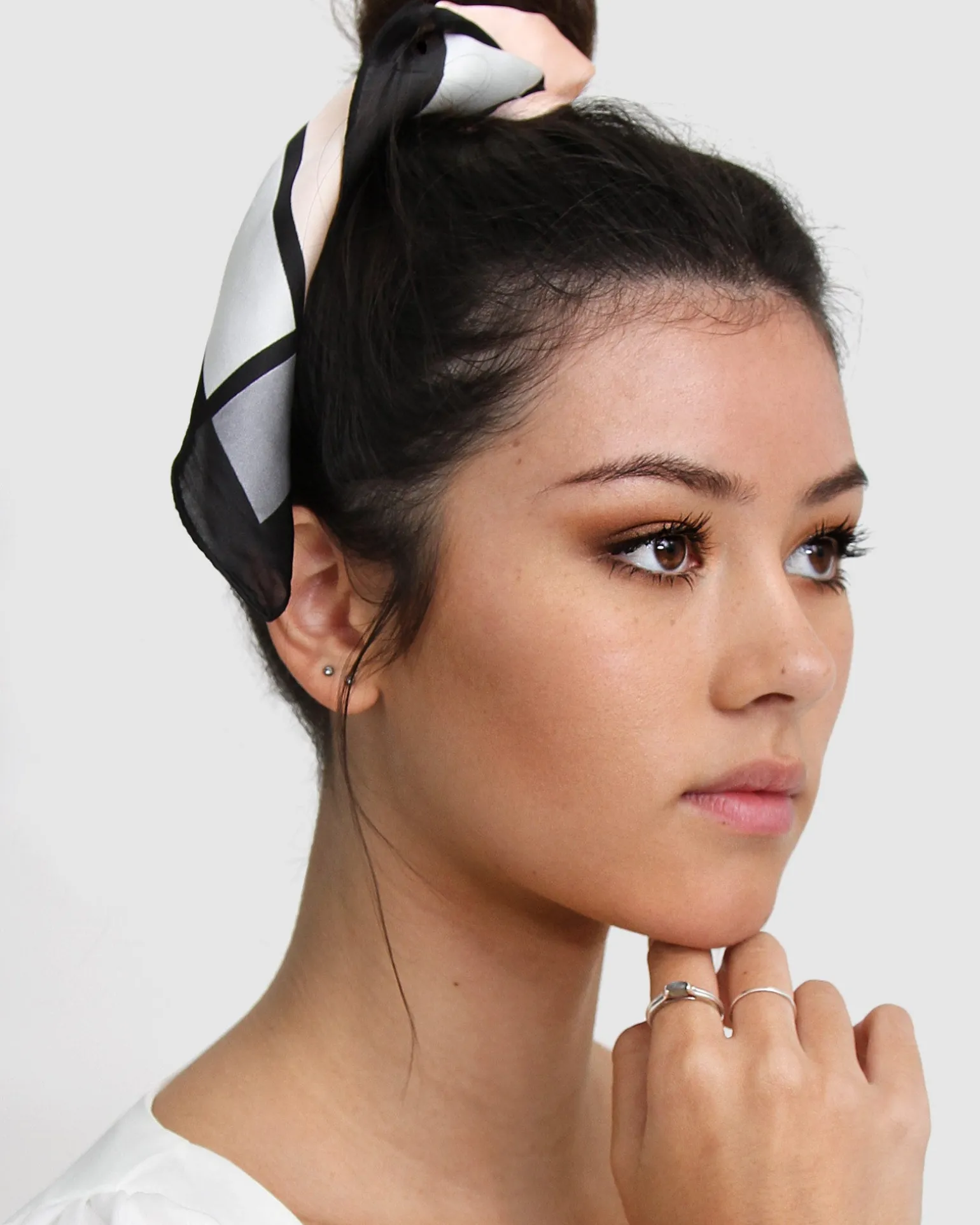 Belle & Bloom Scarves>New Yorker Fashion Scarf -