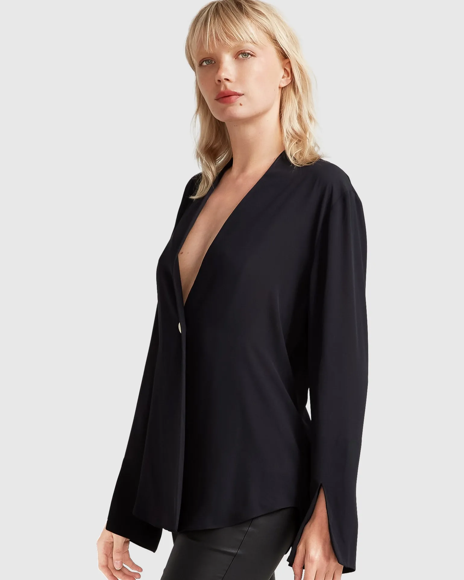 Belle & Bloom Blazers | Suits & Blazers>Sheer Genius Lightweight Blazer -