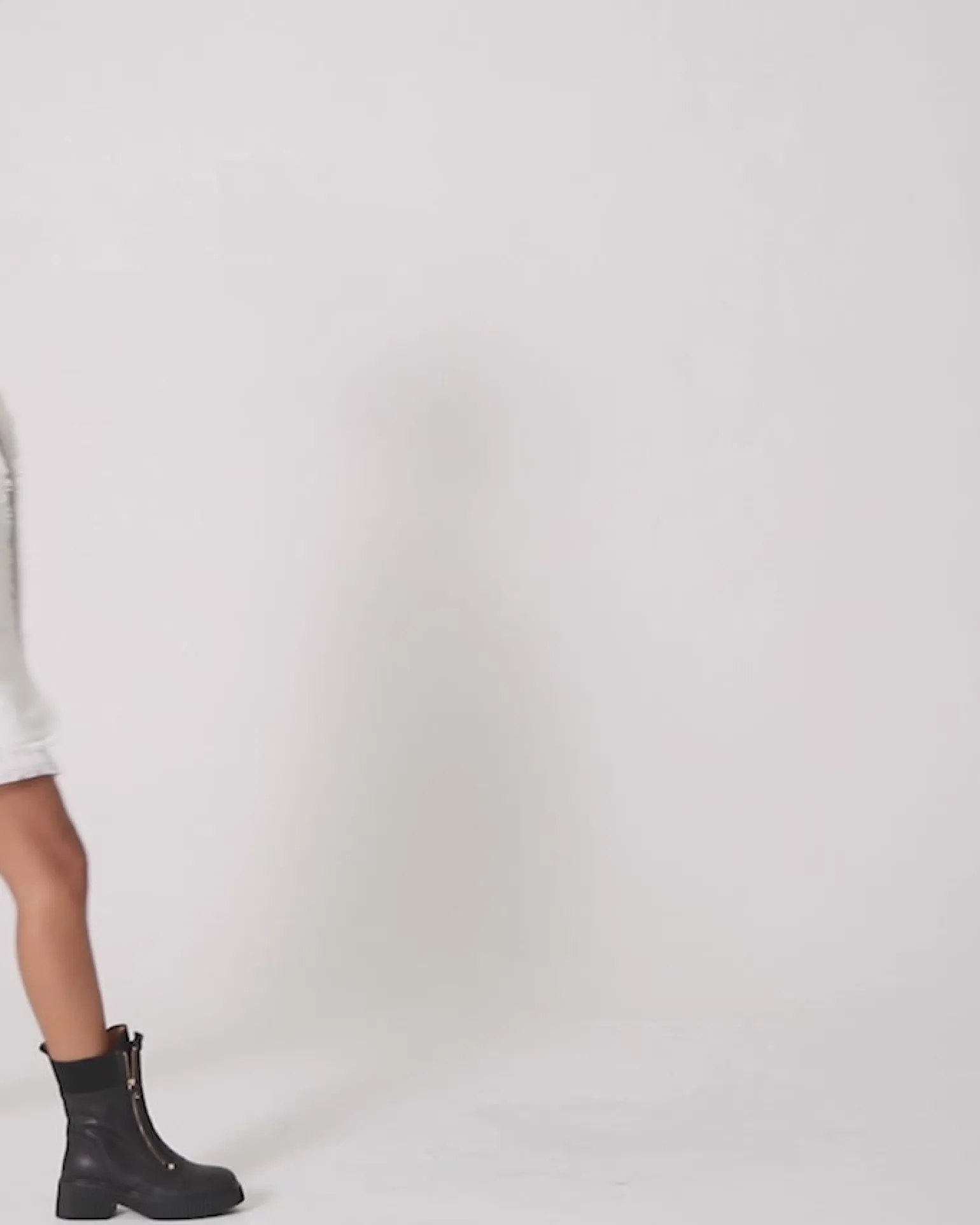 Belle & Bloom Blazers | Suits & Blazers>Young Blood Frayed Edge Blazer -